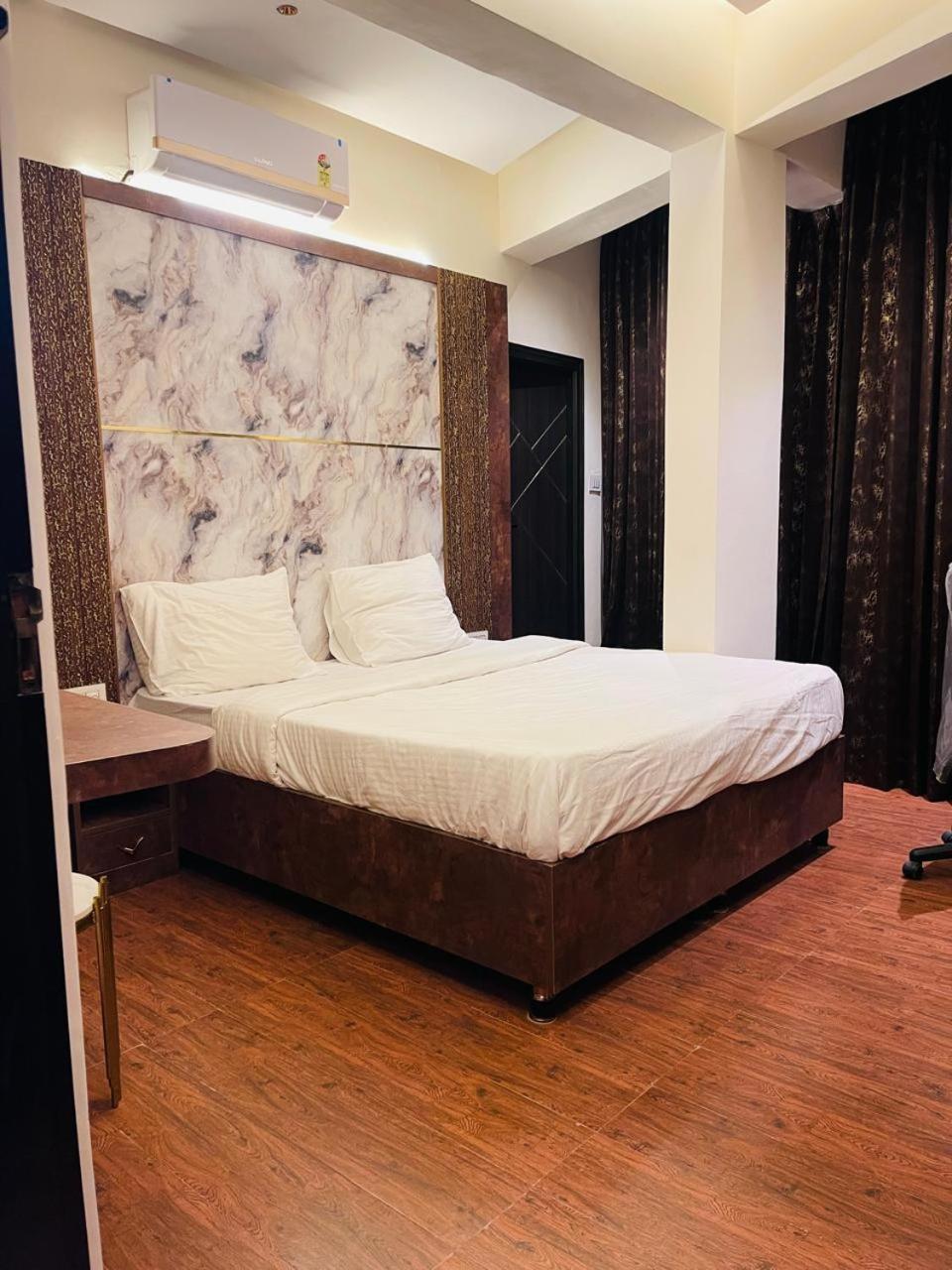 The Taaj Inn 班加罗尔 外观 照片